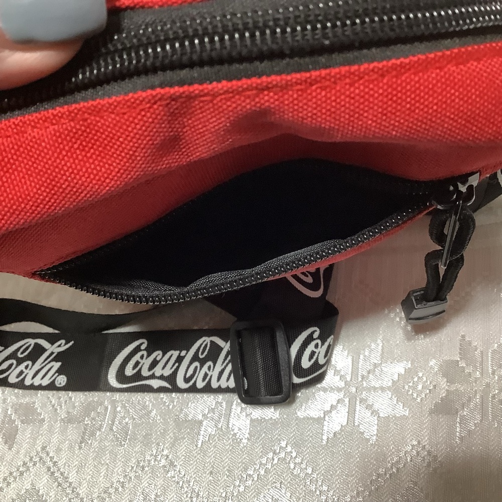 Coca Cola Crossbody Bag Unisex Collectible Licensed - Picture 6 of 16